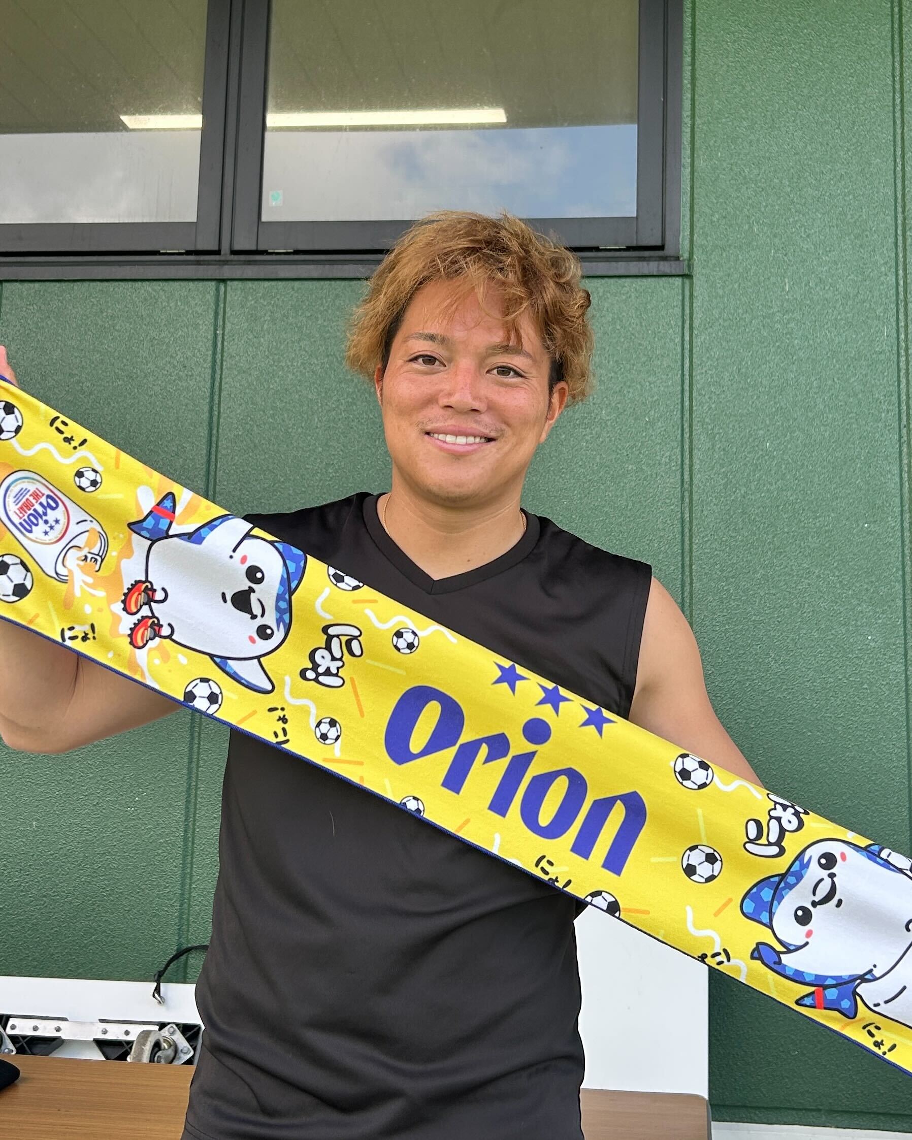 リバプール オフィシャル タオルマフラー GDゴールド Amazon.co.jp: [Liverpool F.C.] リヴァプール オフィシャル マフラー